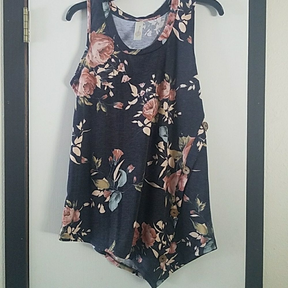 FLORAL Tunic - Picture 4 of 4